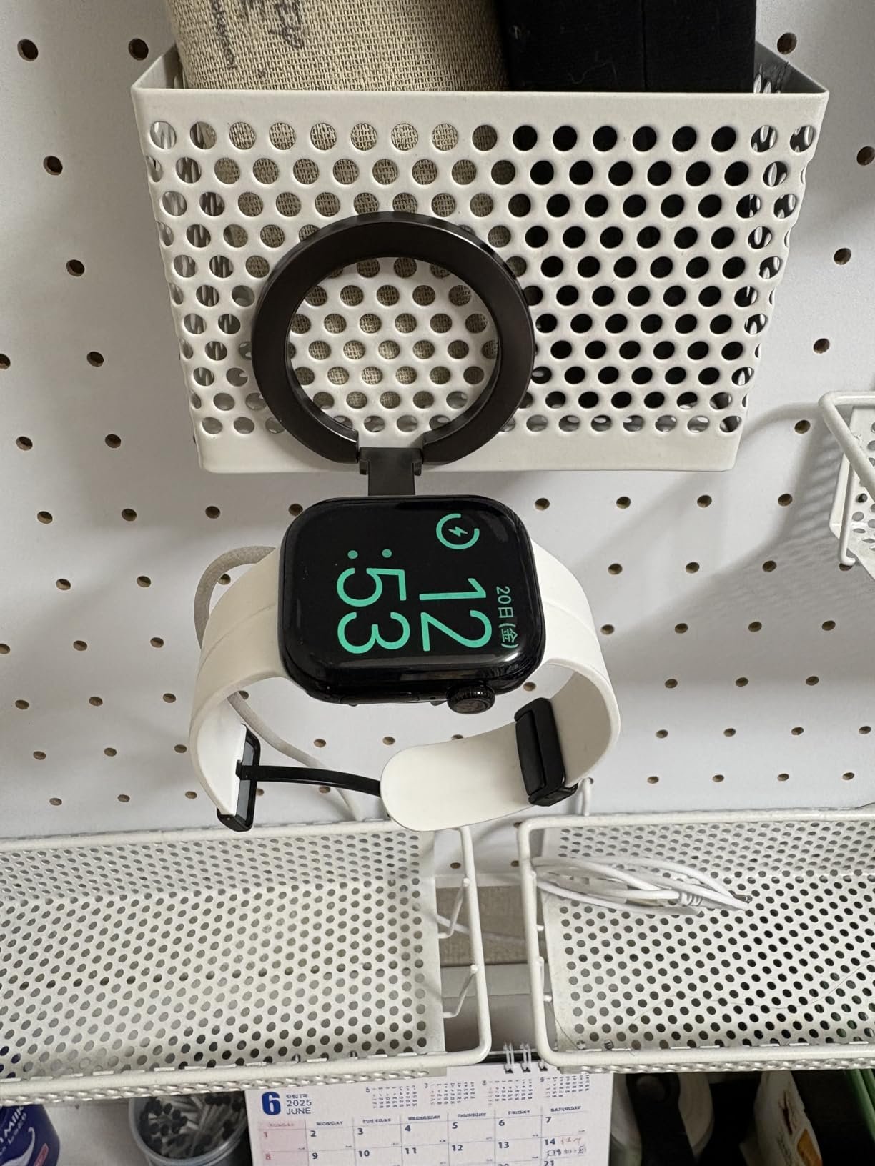 Apple Watchの充電スタンドとしても使える！