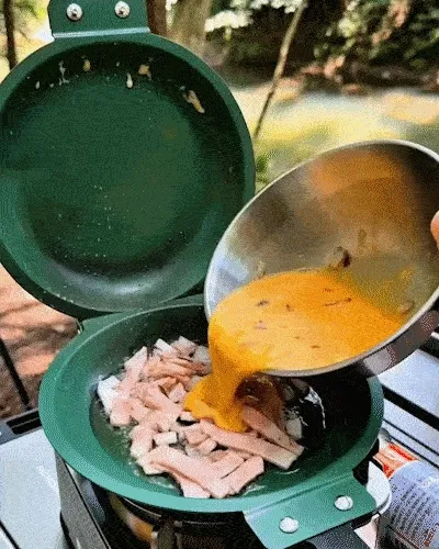 Double-sided pan demo