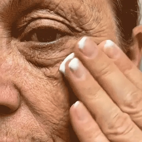 OEOMON™ Collagen Fullerene Neck Cream – Elevate Your Neck Care Routine ✨