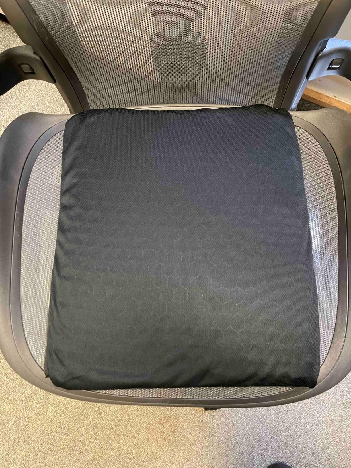 The right size and doesn't slide off.