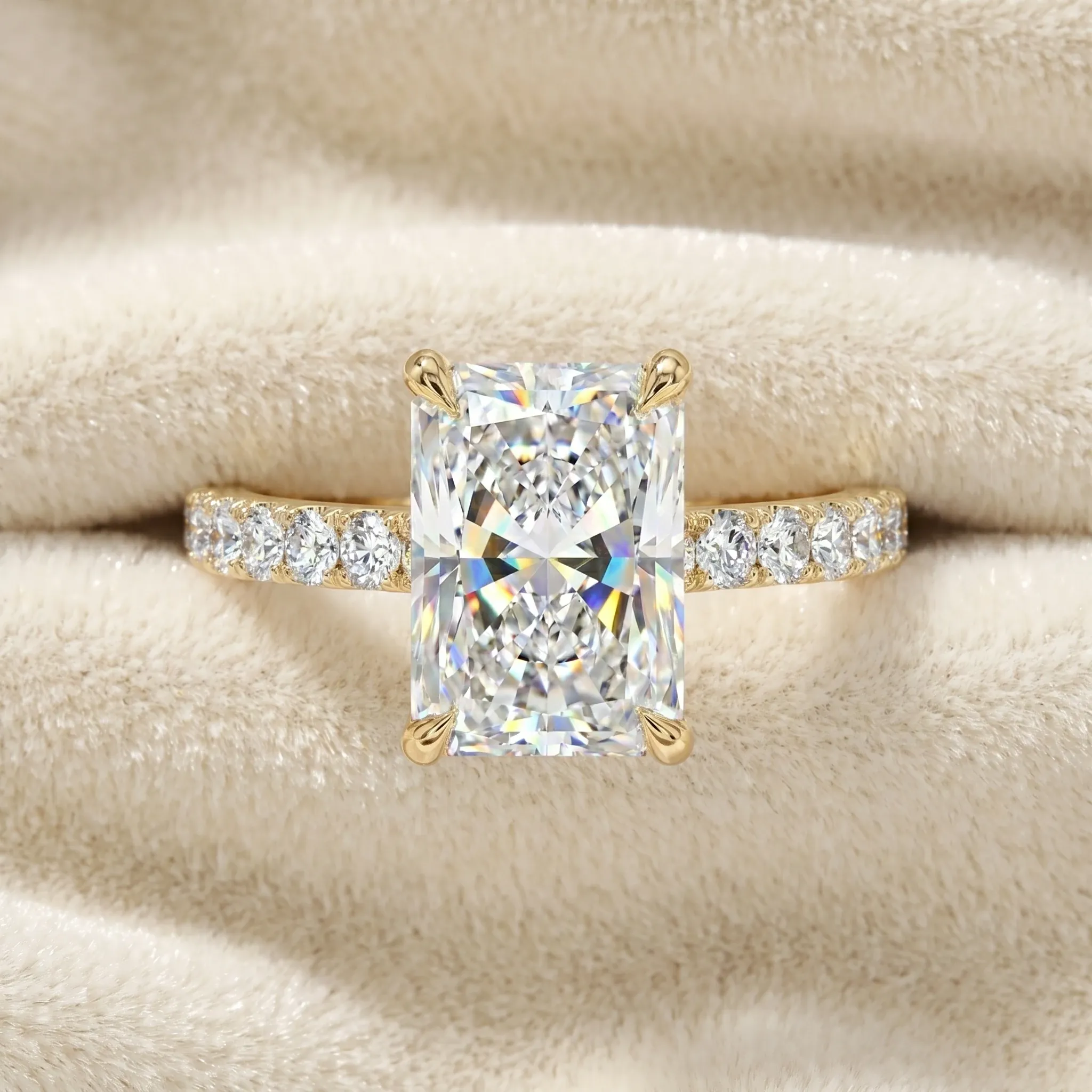 Aurora Radiant 4CT Ring