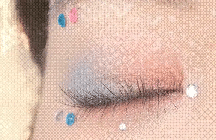 Waterproof lengthening curling mascara demo