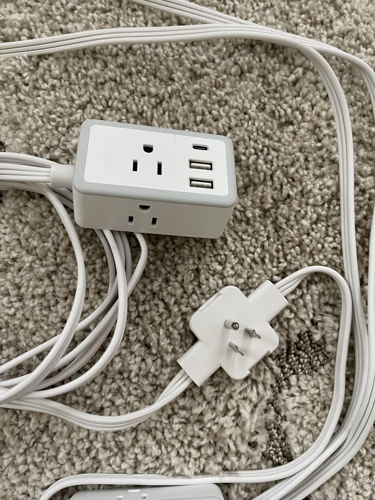 Good length, flat cords and multiple types of ports