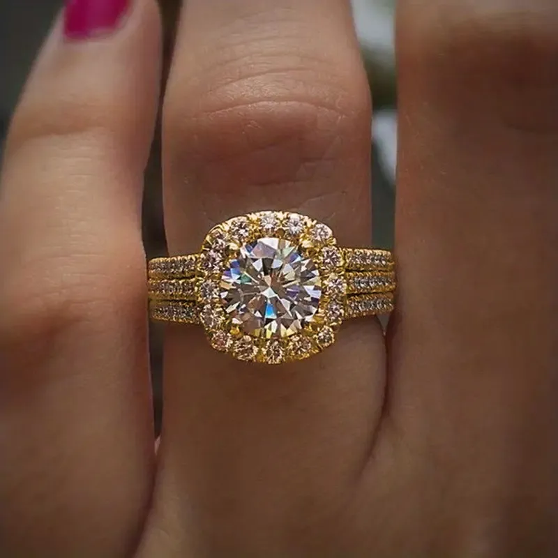 Eternal Halo Pavé Ring
