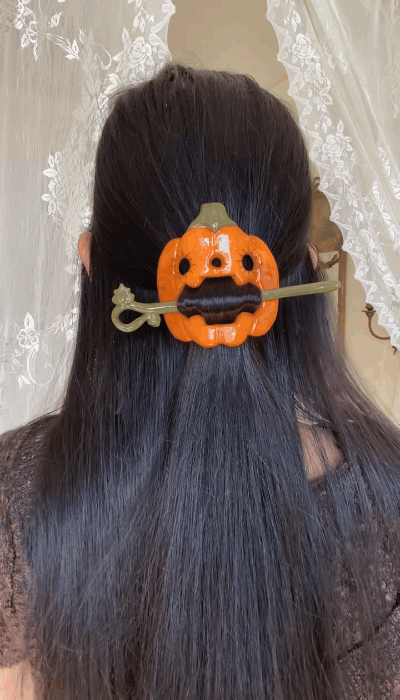 Halloween ceramic hair claw and pin
