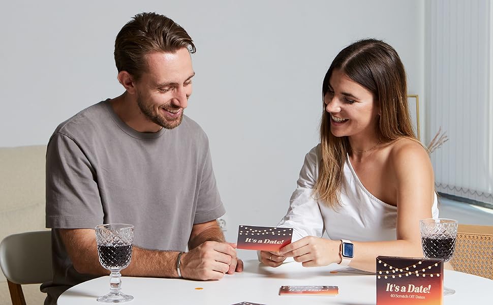 couple playing date night game "It's a Date!"