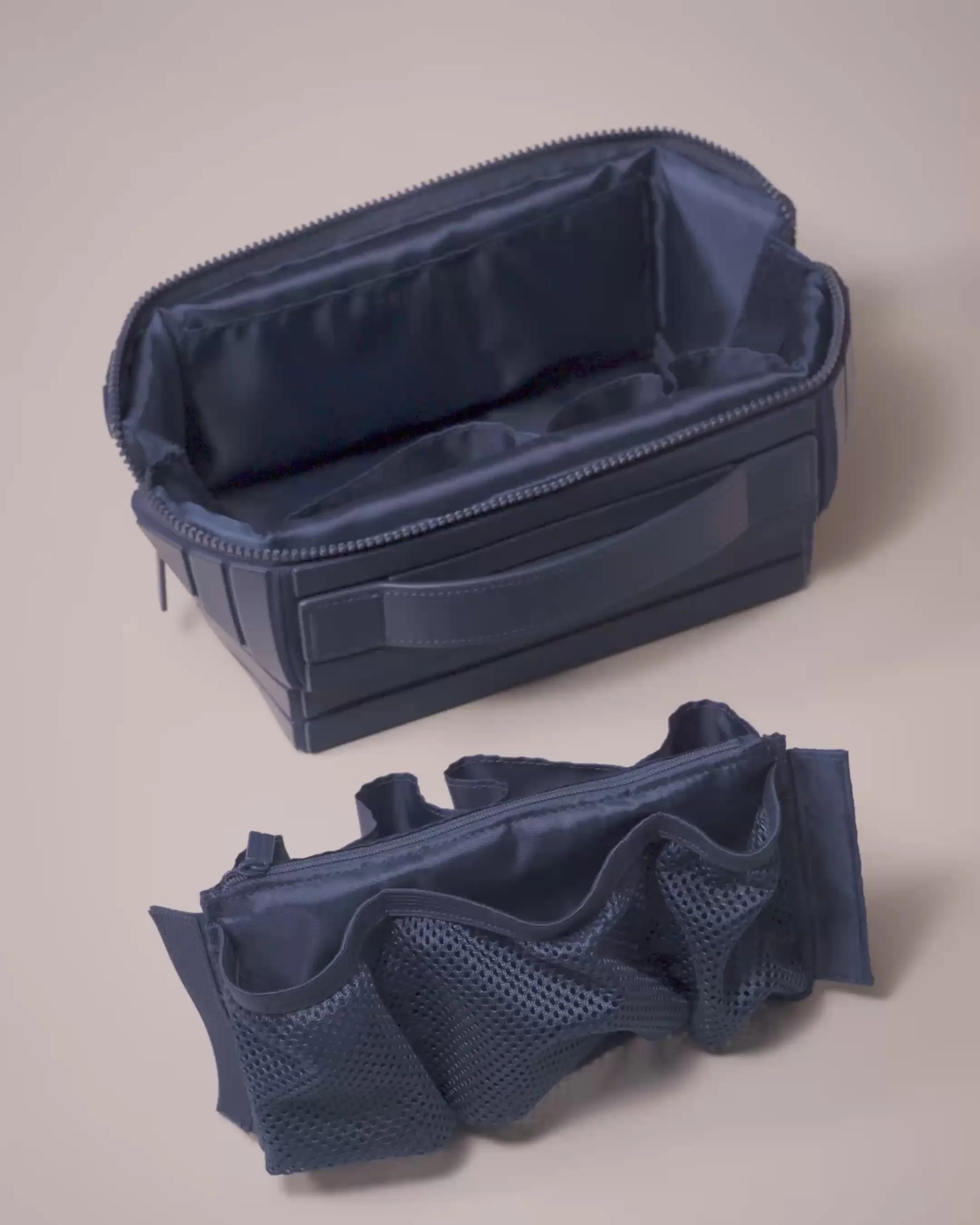 Exploded view showing the removable divider